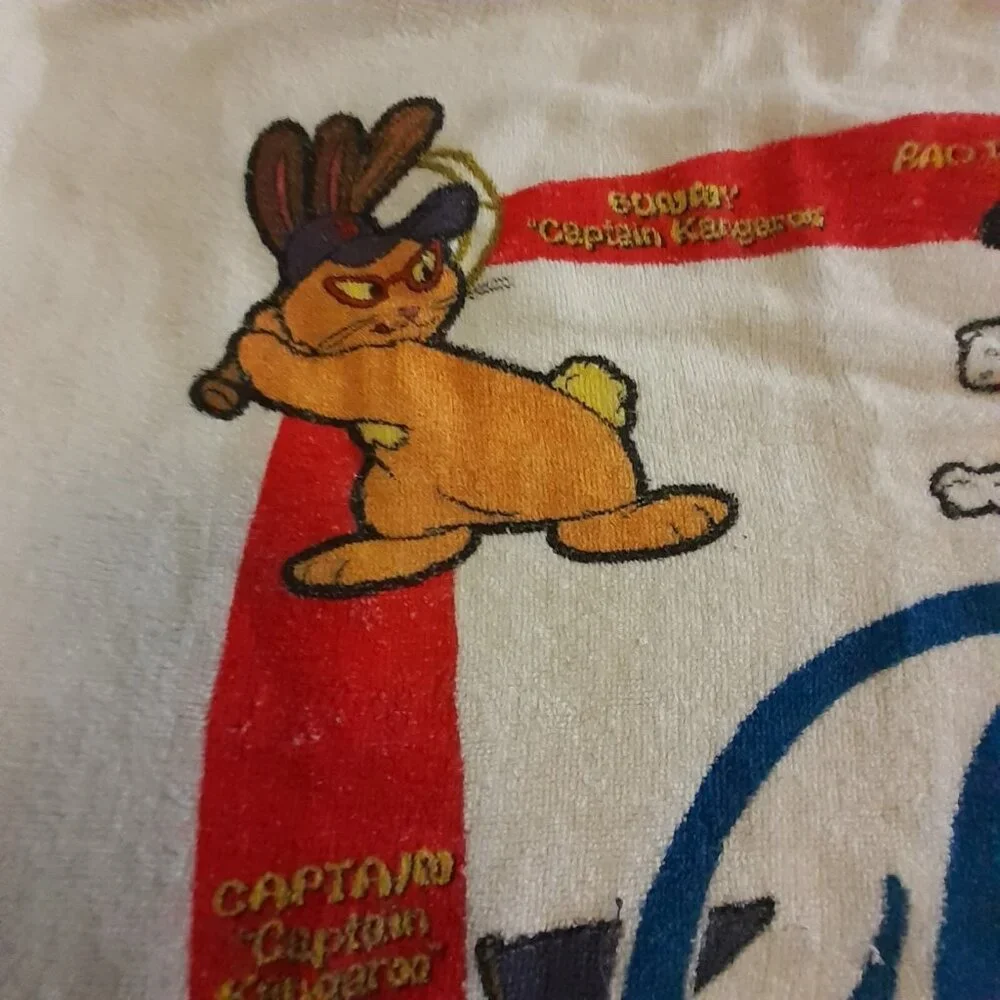 Vintage Beach Towel Dodgers Fox Family Cartoon TV Programming 54
